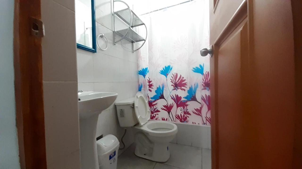 Aypa Hostal Trujillo Esterno foto