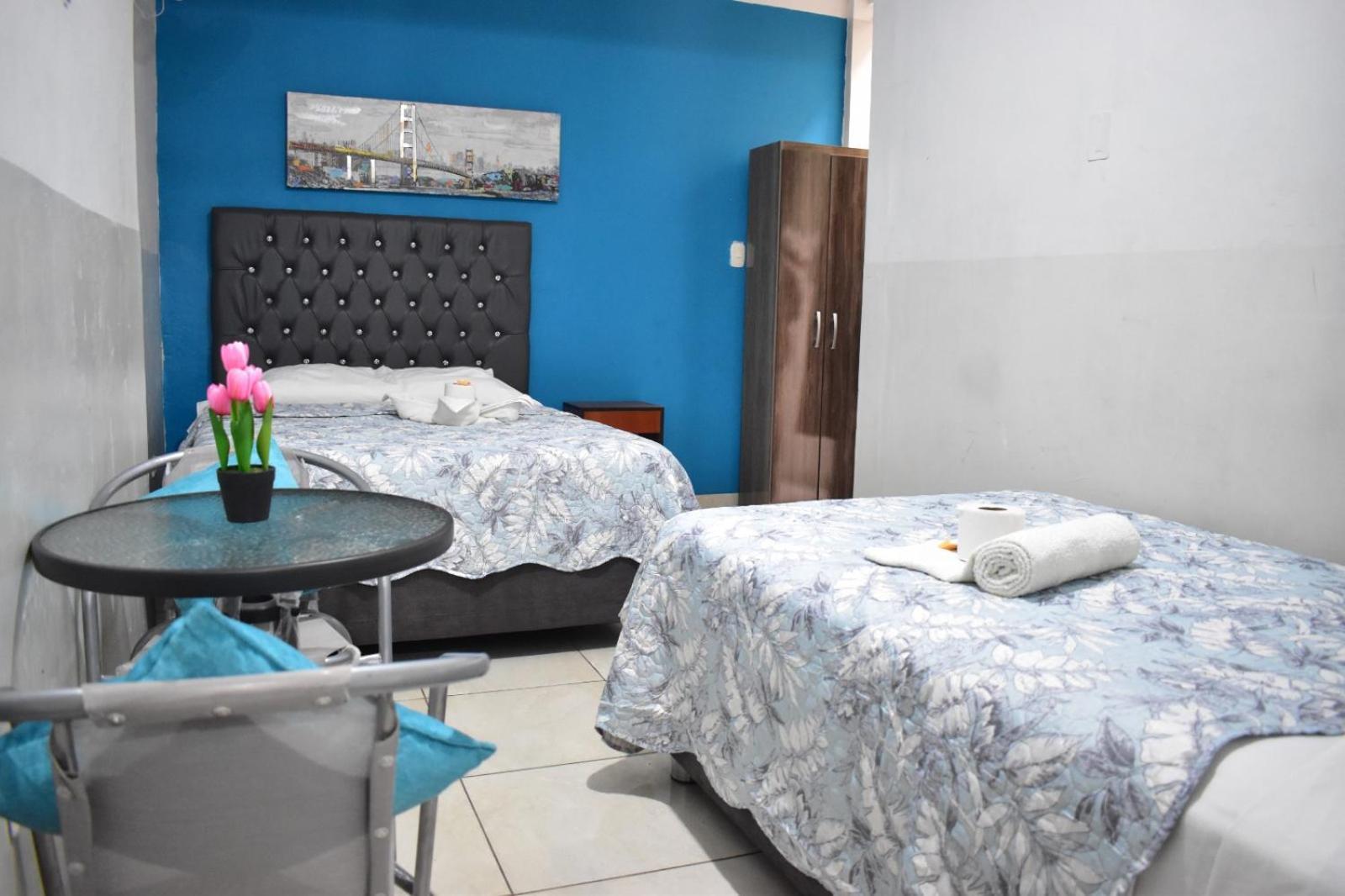 Aypa Hostal Trujillo Esterno foto