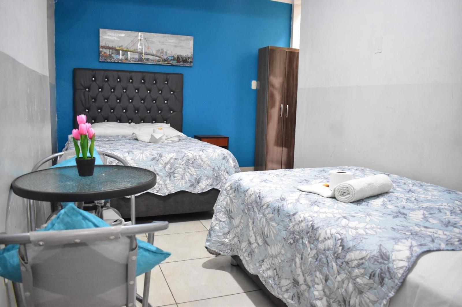 Aypa Hostal Trujillo Esterno foto