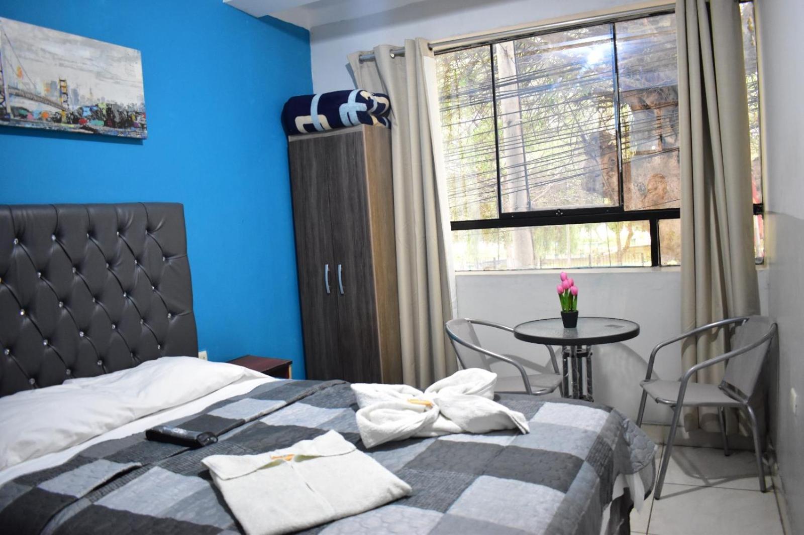 Aypa Hostal Trujillo Esterno foto