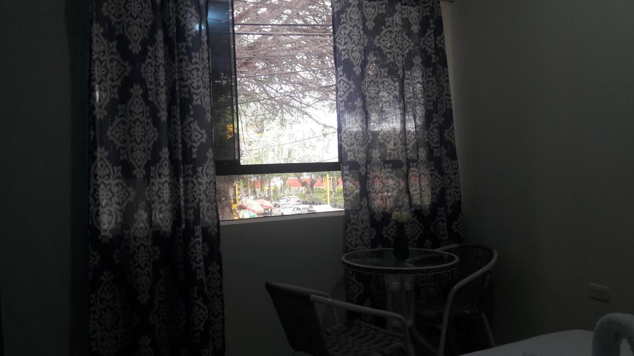 Aypa Hostal Trujillo Esterno foto