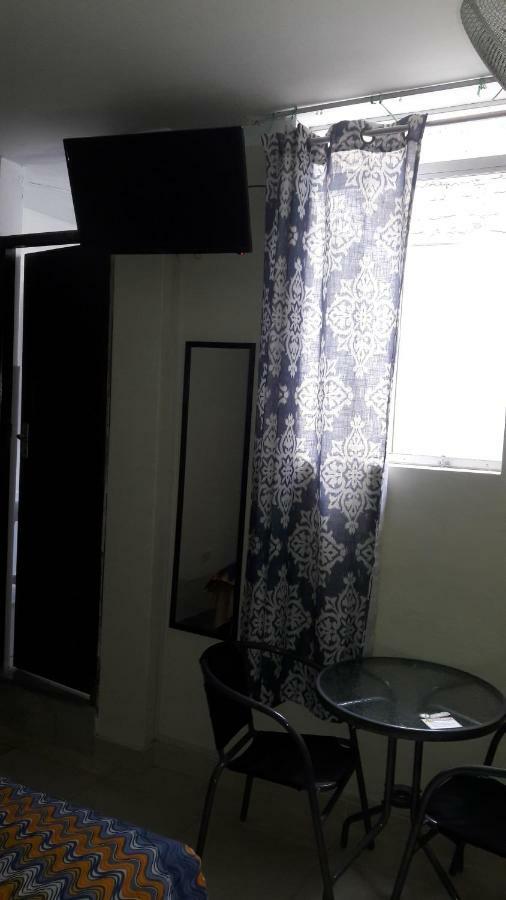 Aypa Hostal Trujillo Esterno foto